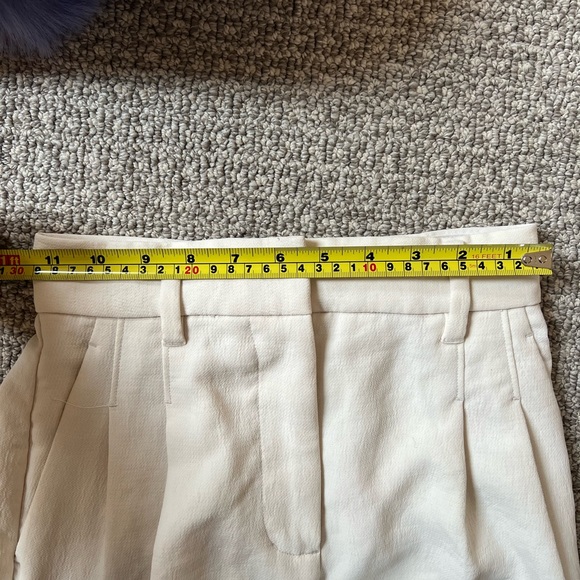 Aritzia light birch effortless pant - Picture 5 of 5